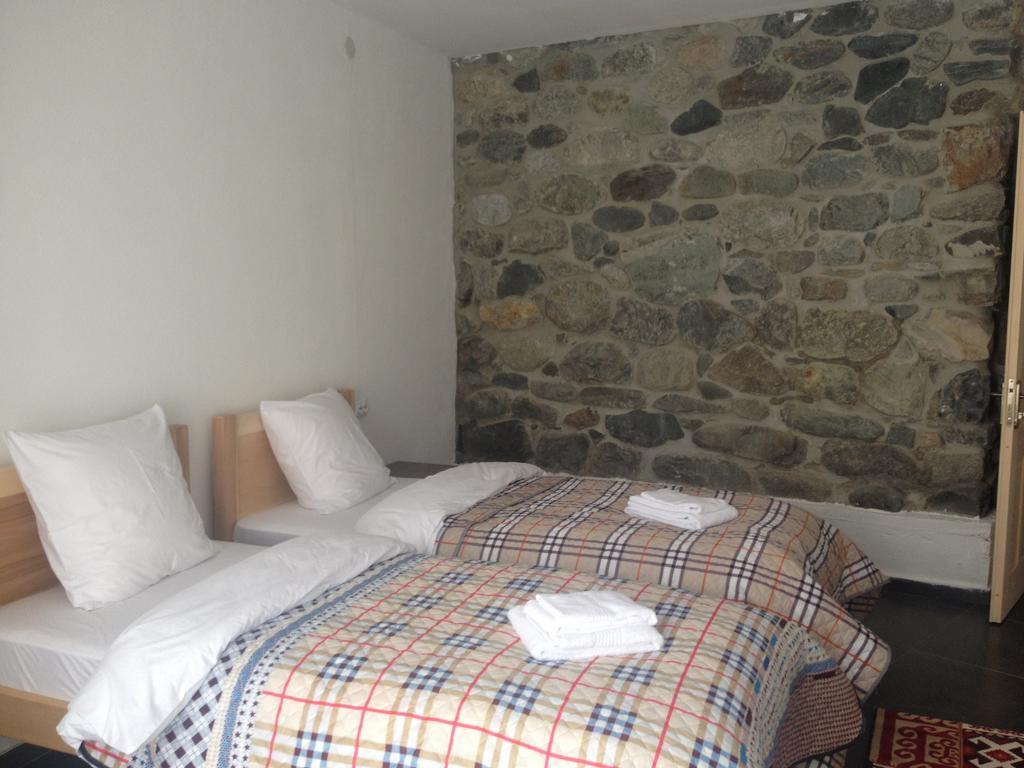 Bapsha Guesthouse Mestia Zewnętrze zdjęcie